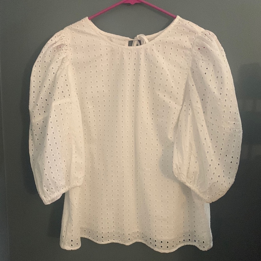 NWT white puff sleeve blouse size small